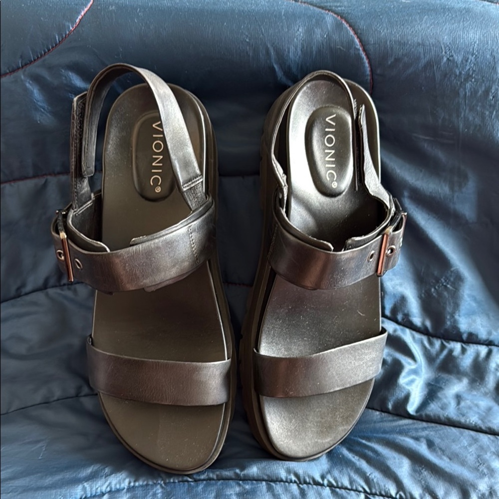 Vionic Torrance Black Sandals - womens 10